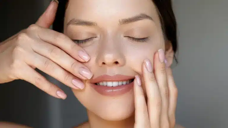 "A Facelift in a Jar": This Cult Cream Gets a New Active Ingredient Capable of Erasing 10 Signs of Aging Like Magic