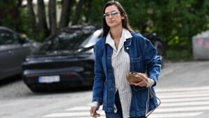 Goodbye Raw Denim: Here's the Much More Elegant Shade We'll Be Wearing With White Sneakers This Spring