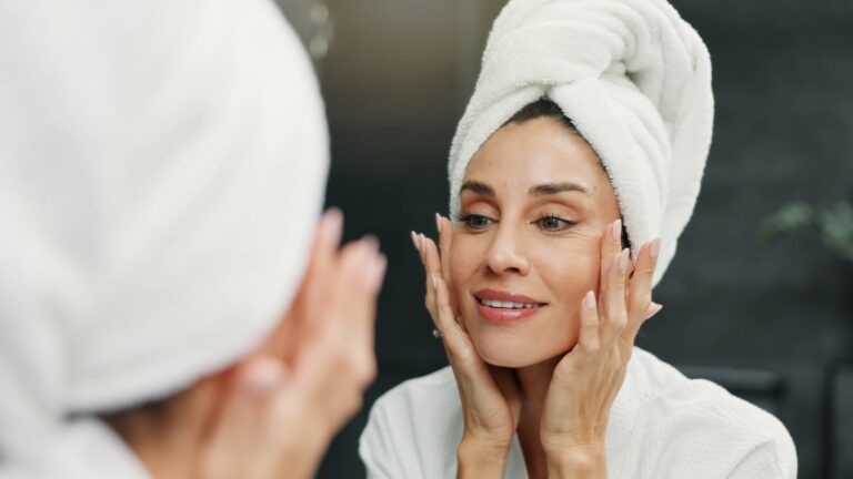 Goodbye Retinol, This Natural Active Boosts Collagen Production and Lifts the Eye Area in 30 Seconds