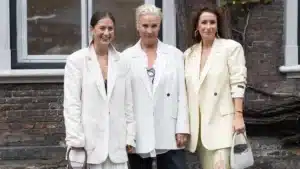 Goodbye Slim: Here's the White Jean That "Lifts" Your Figure After 50