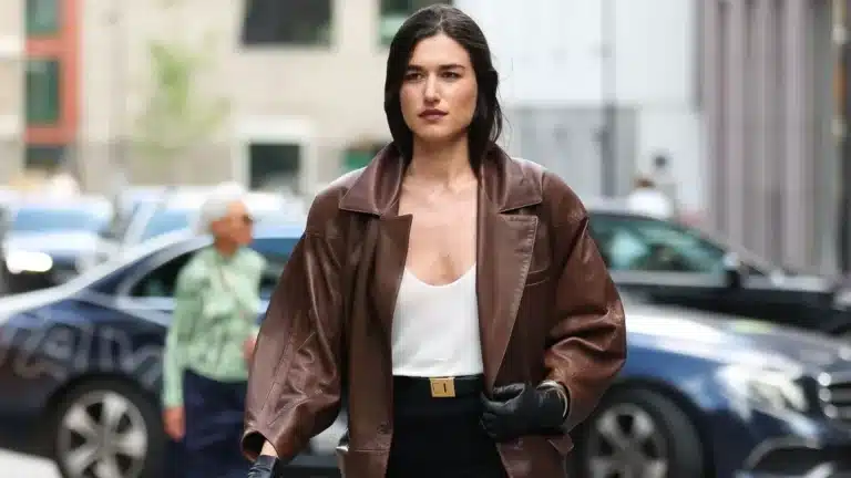 Goodbye Sneakers: Here's the Shoe Podiatrists Recommend to All Elegant Women in 2026