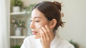 "Goodbye Wrinkles": This New Pro-Age Cream Makes Skin Look 5 Years Younger