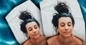 Here's why you absolutely shouldn't go to bed with wet hair