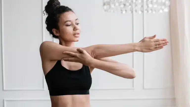 Tapping: Here's Why Tapping Your Armpits 49 Times a Day Can Help Detoxify Your Liver